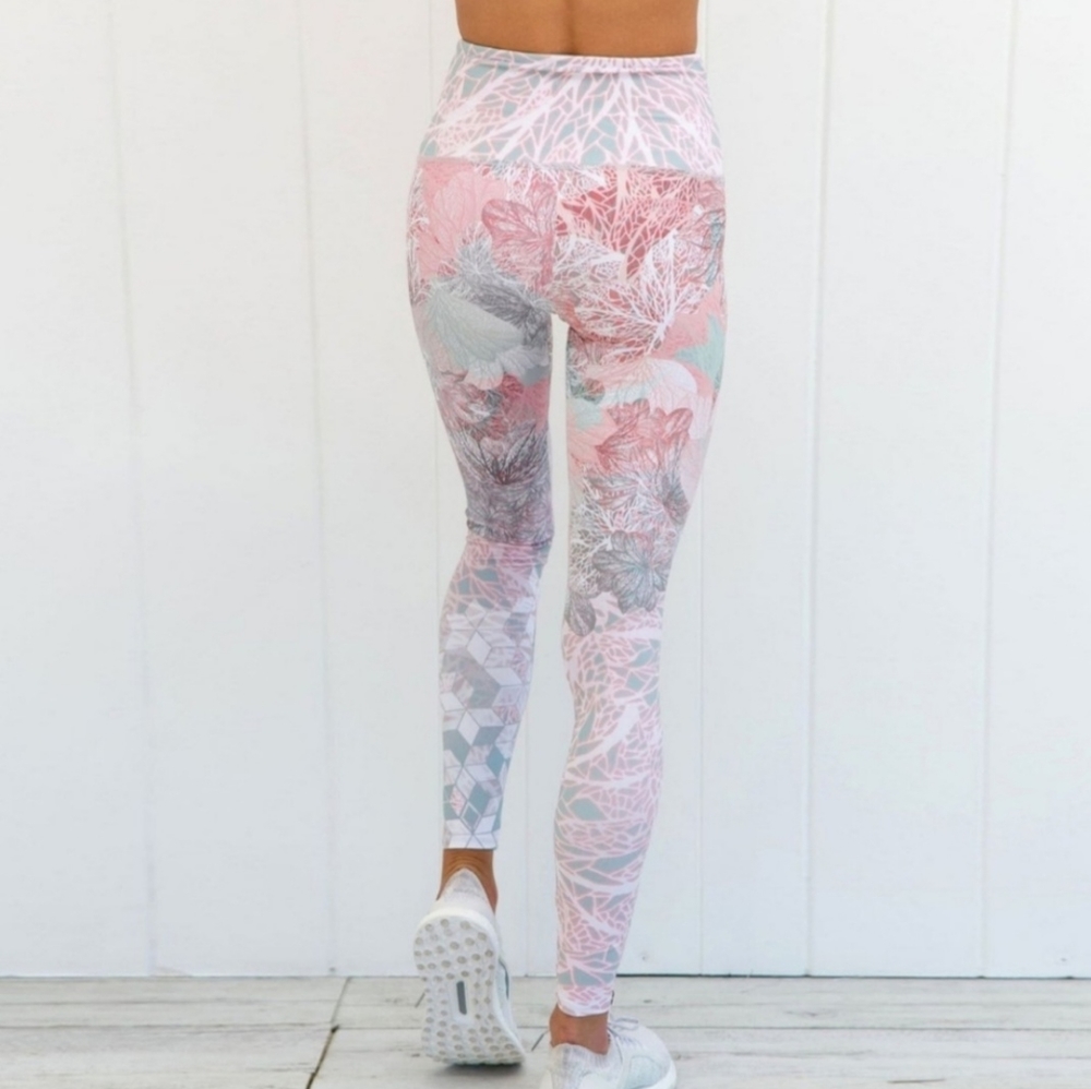 Onzie Flow High Waist Workout Leggings